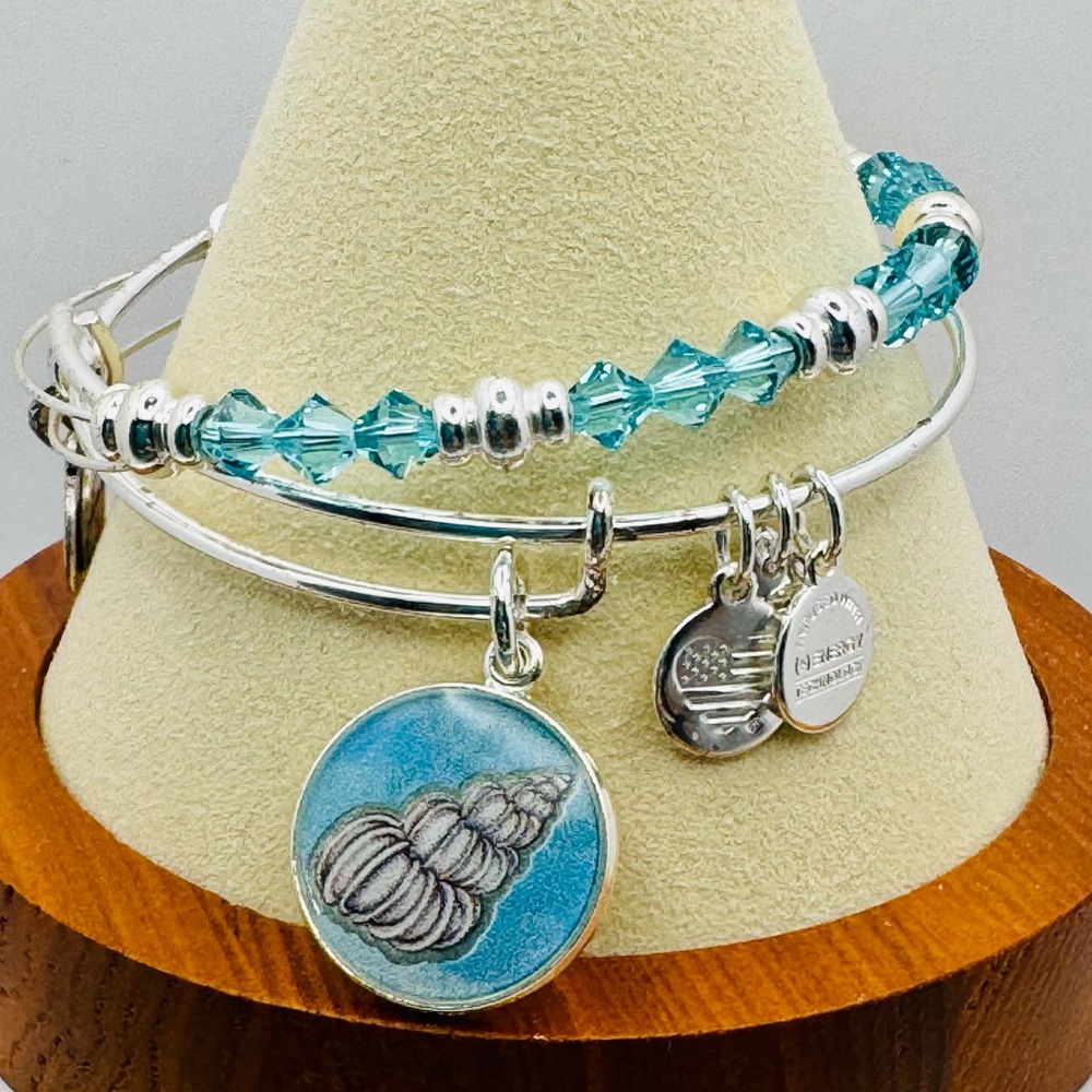 ALEX AND ANI Art Infusion Conch Shell Bracelet Set 
NWT